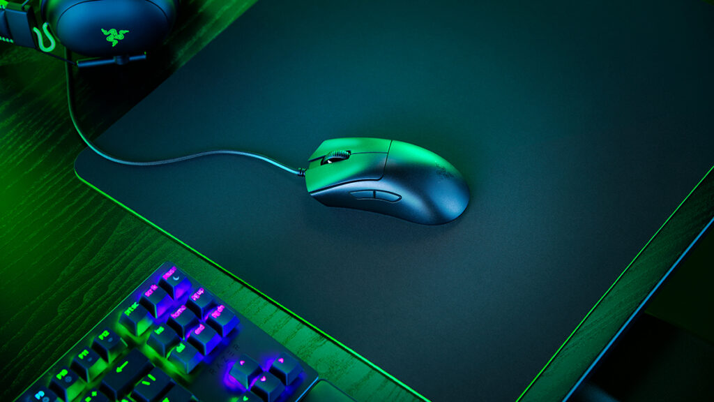 Razer da la bienvenida a Deathadder V3 Pro Faker Edition 4 razer deathadder v3 pro comicgeek